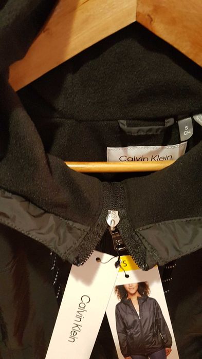 Ново дамско яке Calvin Klein шушляк с подплата ветровка размер S