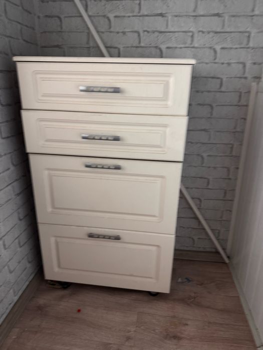 Продам камод не дорого!