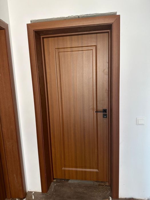 Montaj usi interior/exterior, parchet laminat