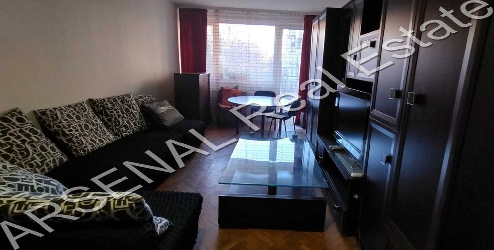 Дава се под наем Четиристаен апартамент в София, Гео Милев - 135 кв.м за 700 € - Снимка #2