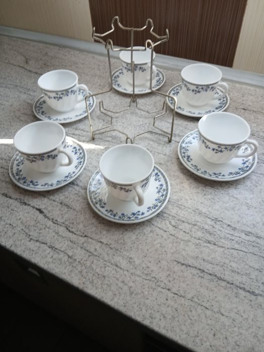 Set cafea 12 piese din portelan plus suport pastrare, toate fiind noi