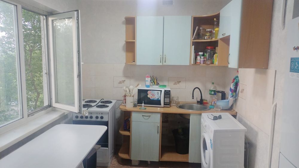 Продам 1,5ку район центральный рынок