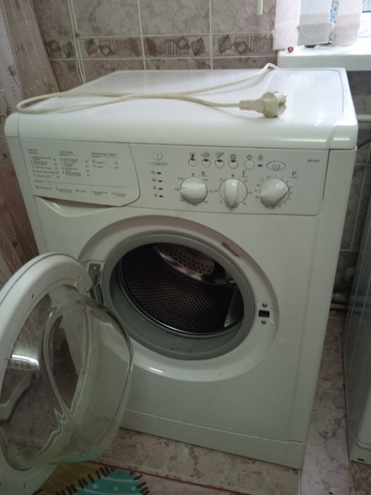 Стиральная машина Индезит