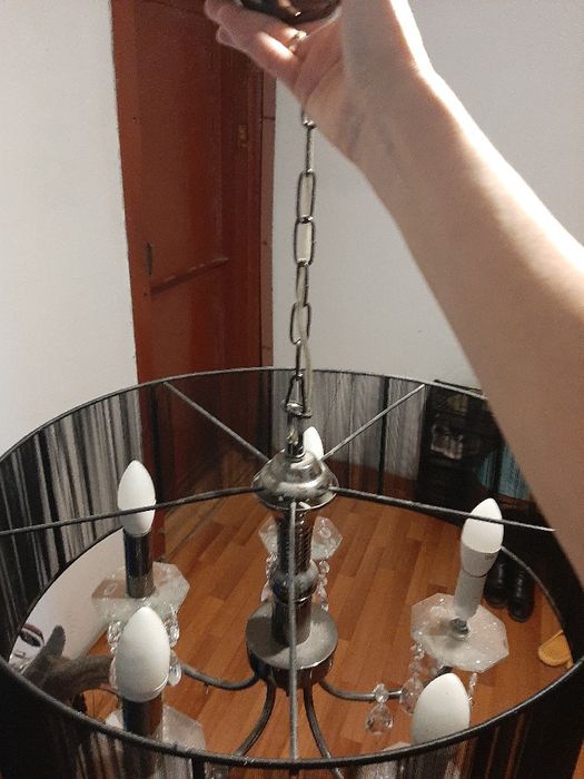 Продаётся люстра