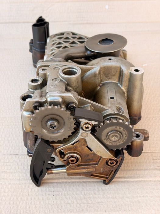 Pompa ulei VW,Audi , 06B103535B