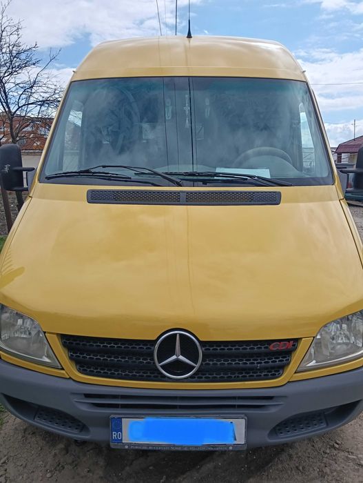 Autoutilitară Mercedes Benz