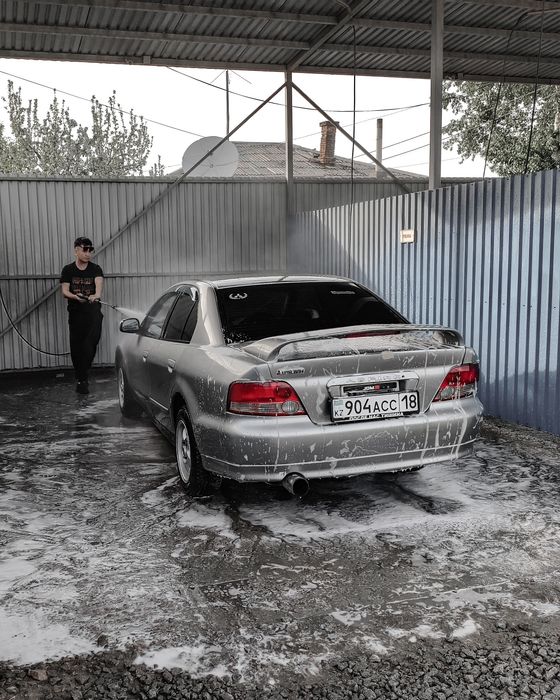 Mitsubishi galant 8 1999