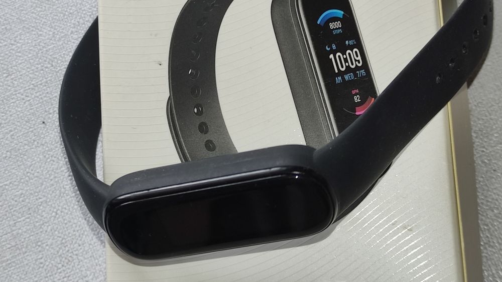 Продаются Amazfit Band 5