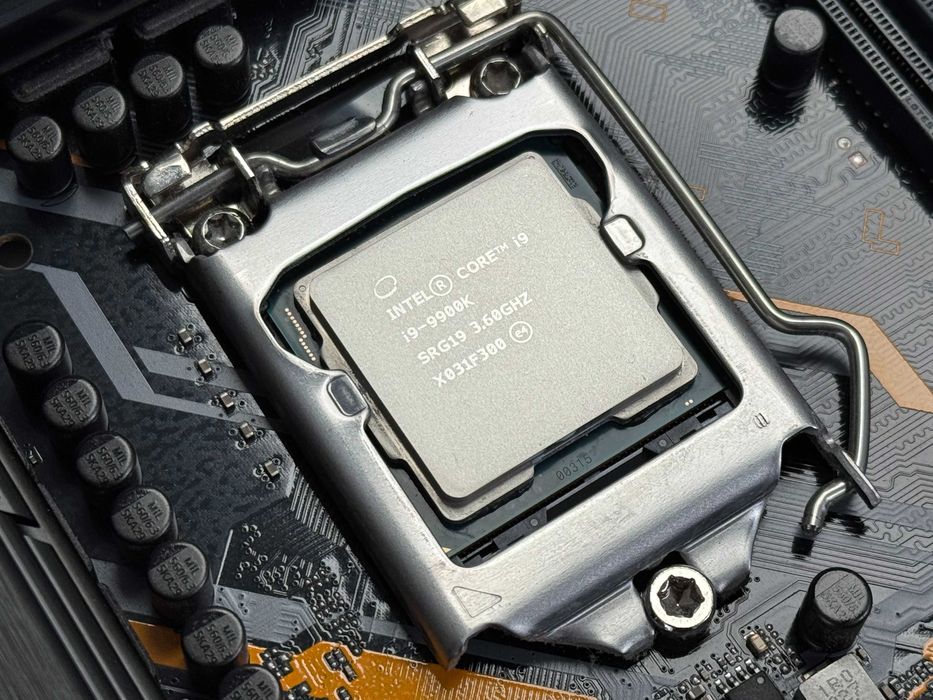 Kit Upgrade Intel i9-9900K + ASUS TUF Z390-PLUS WiFi + AS500 Plus (stare excelenta)