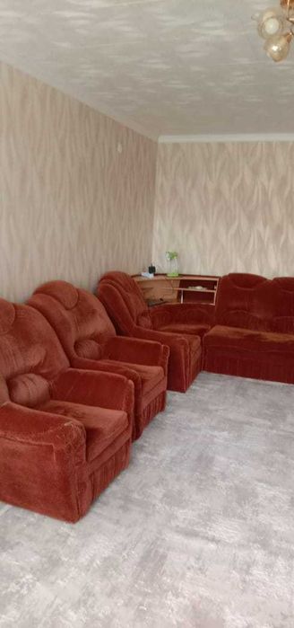 Продам диван Б/У