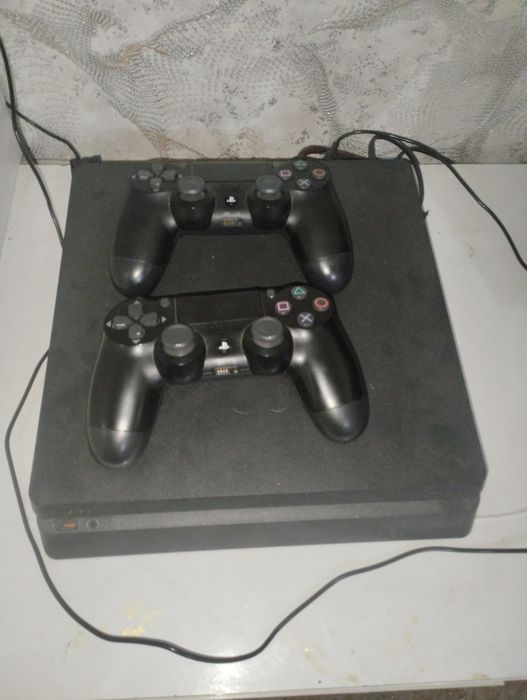 Продам пс 4 идиал 1080гб