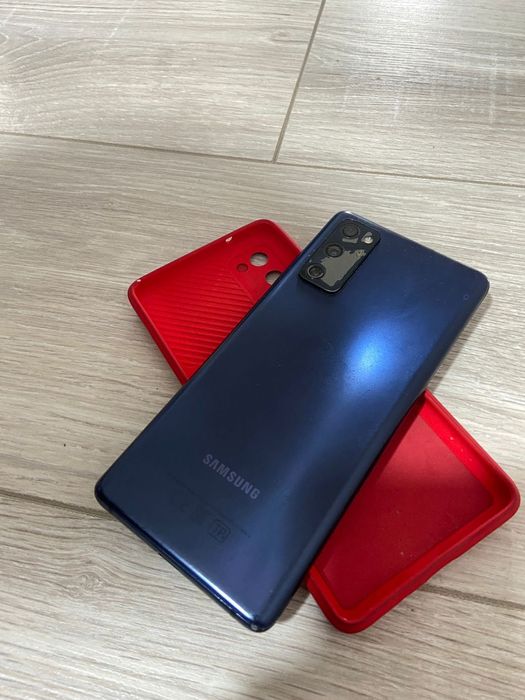 Samsung s20 fe обмен или продам