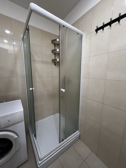 Inchiriez garsoniera