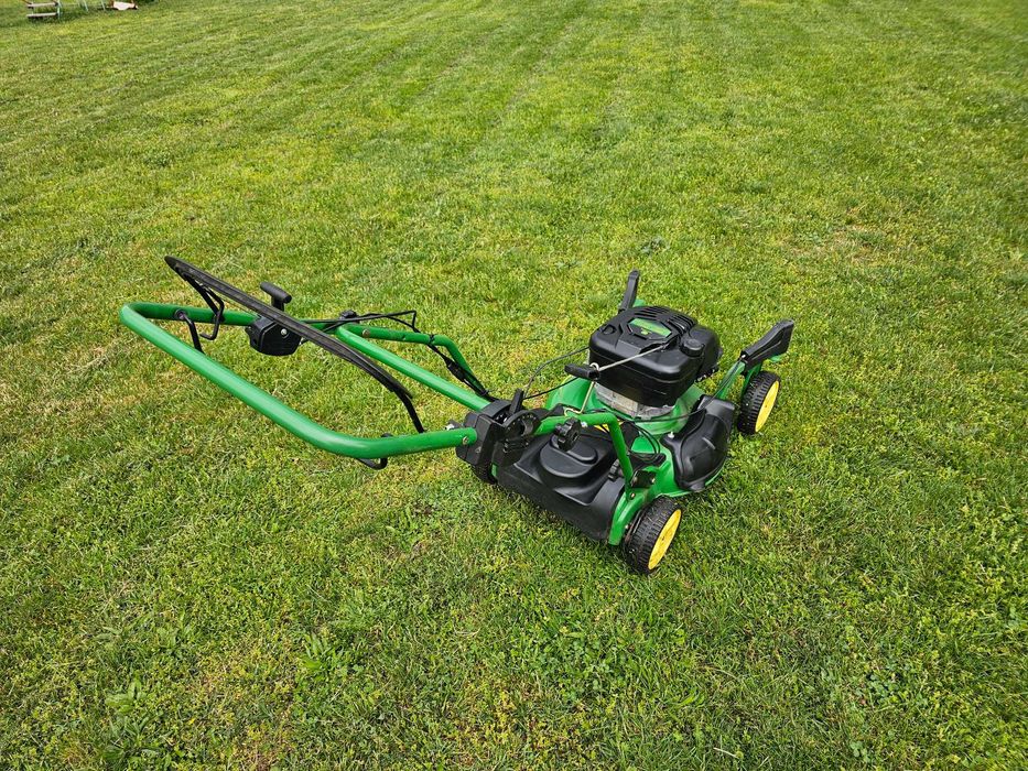 СамоХодна Косачка JOHN DEERE. ПЕРФЕКТНА
