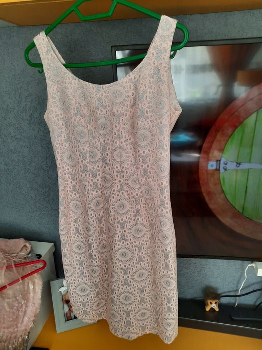 Rochii seara în stare foarte bună.