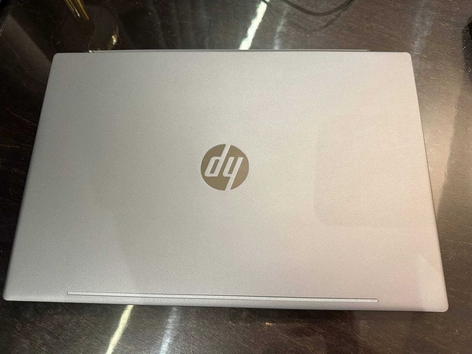 HP Pavilion 15-CS0056UR в отличном состоянии