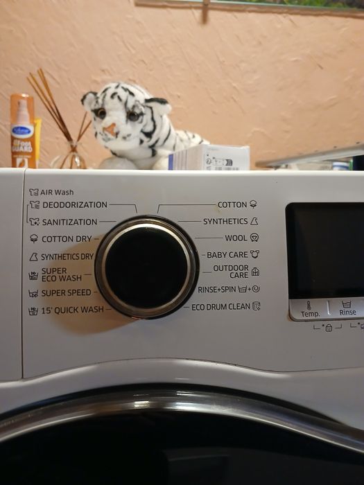 Пералня и сушилня 2в1 SAMSUNG