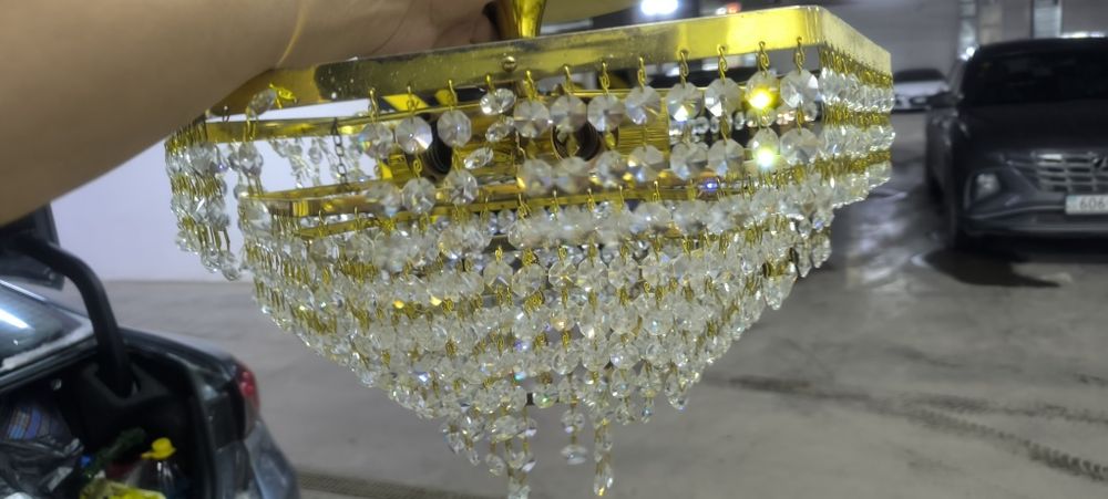 Хрустальная люстра