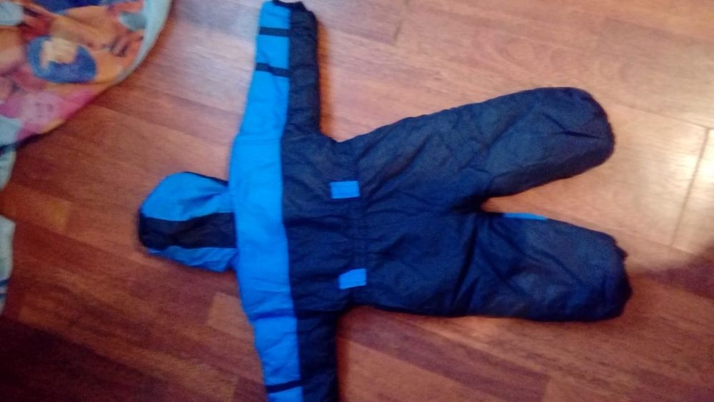 Продам камбинезоны