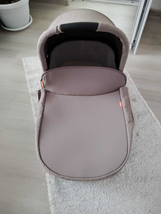 Кош за кола за новородено/Бебешки кош Chipolino Elite 3в1