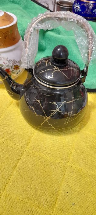 Продам эмалированные чаши и блюда