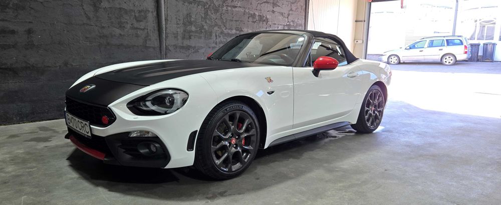 Abarth 124 Spider