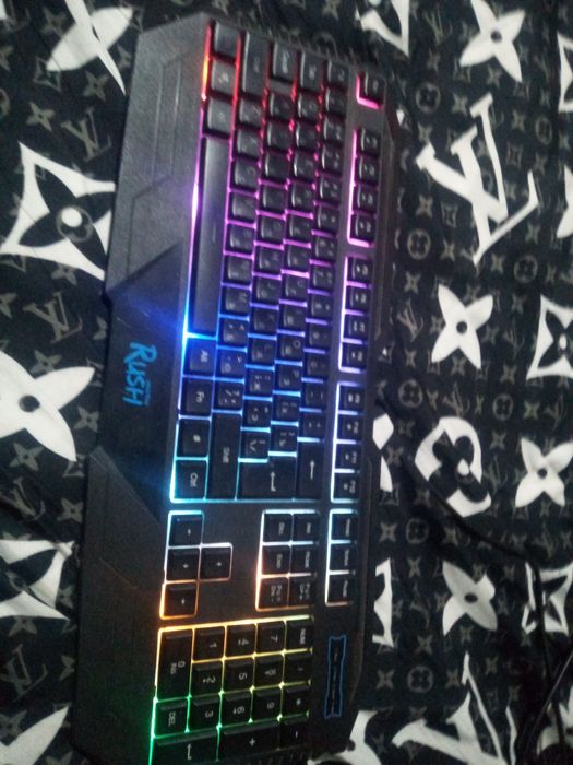 Ноутбук Б/У  RoverBook