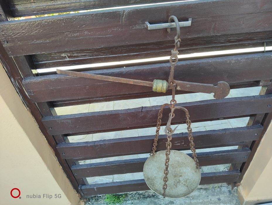 Vand balanta anul  fabricatiei1947