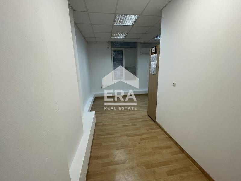 Лекарски кабинет за продажба, в центъра на кв. Аспарухово, Варна