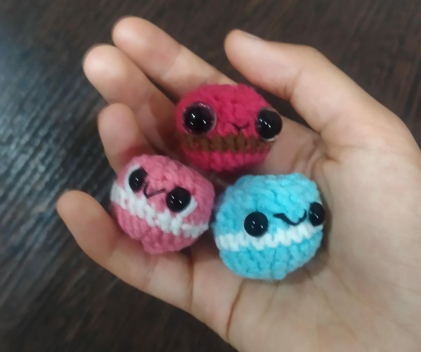 Продам вязаные игрушки