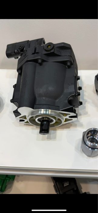 CASE HD ,NEW HOLLAND Трактор гидронасос гидромотор