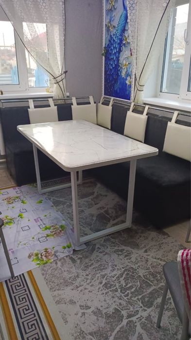 Продам кухоный стол