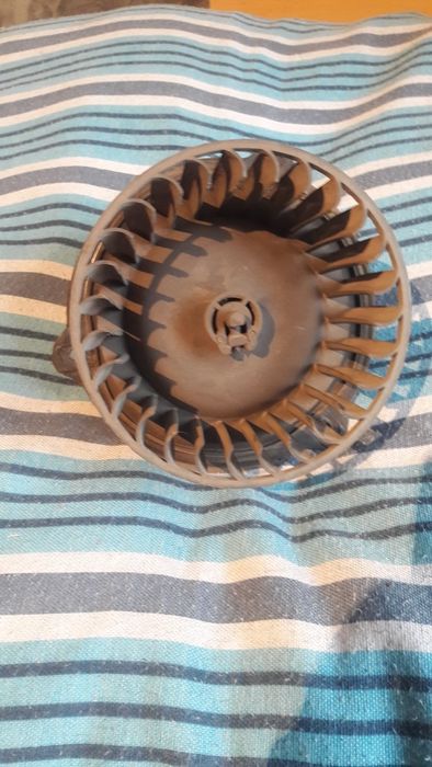 моторчик с крыльчаткой