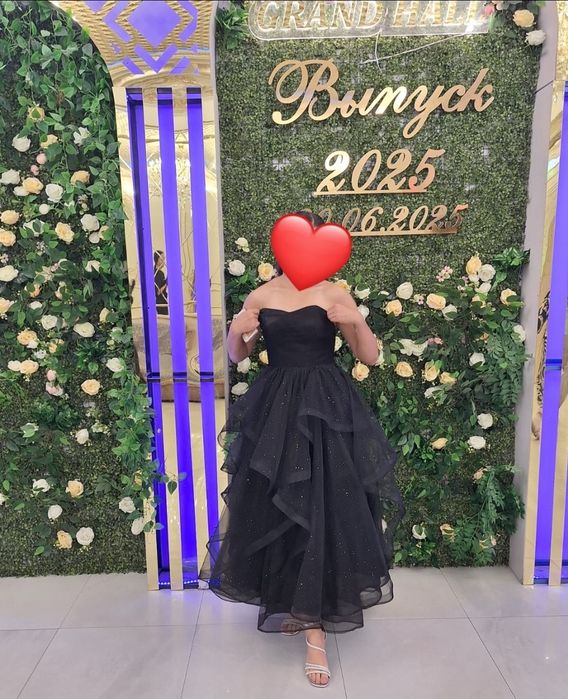 Платье вечернее одевалось один раз