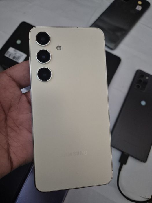 Samsung S24. 5G  256gb