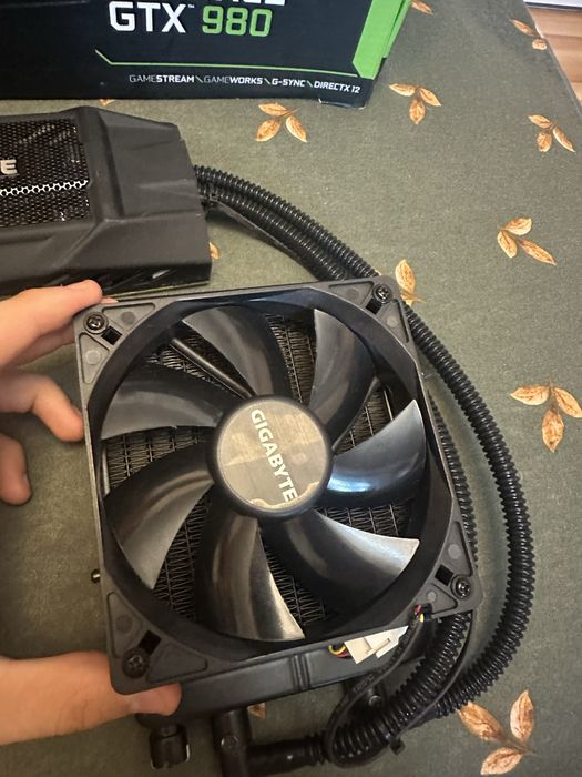 Nvidia Gtx 980 gigabyte 4gb cu racire pe lichid