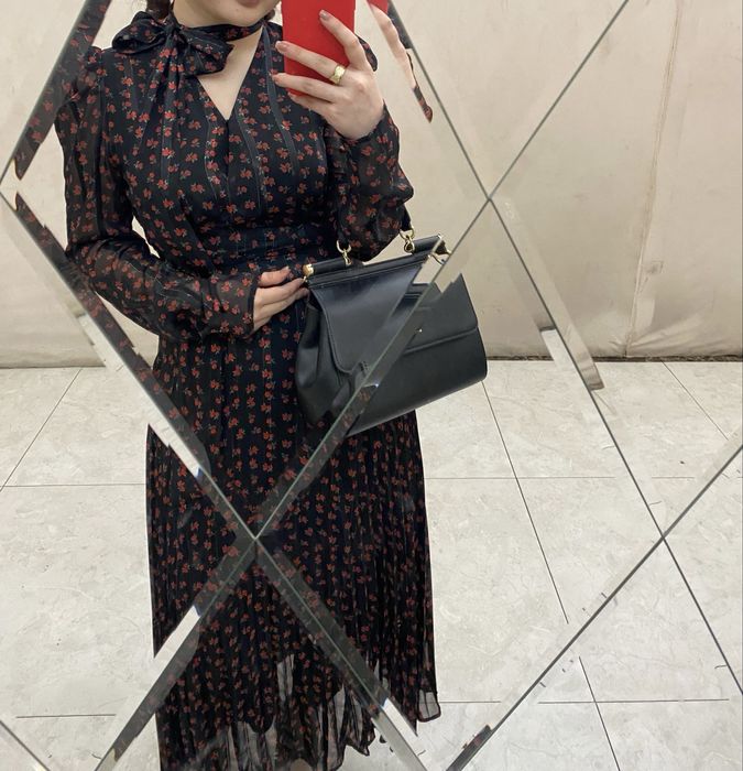 Цвеиочный платье