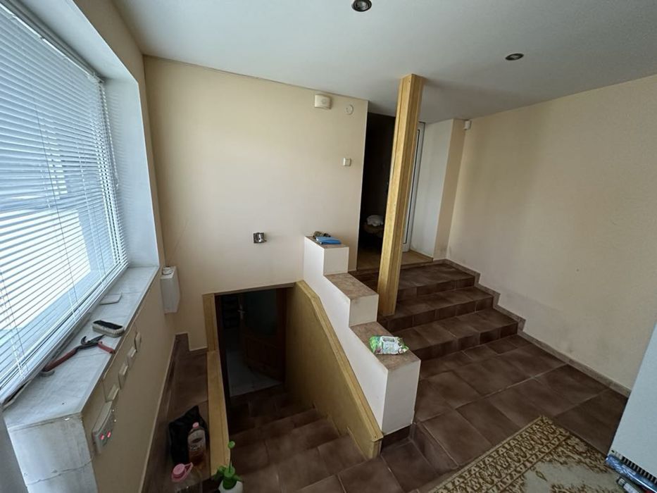 Продава се Къща в Каварна - 200 кв.м за 940 €/кв.м - Снимка #6