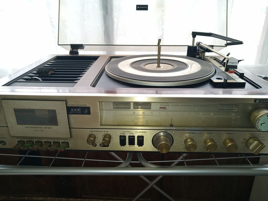 Музикален комбаин