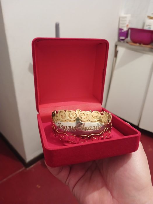 Продам серебряный