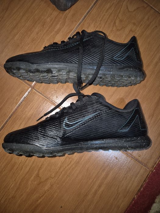 Ghete fotbal nike 38