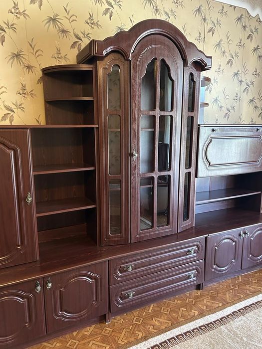 Стенка горка в зал