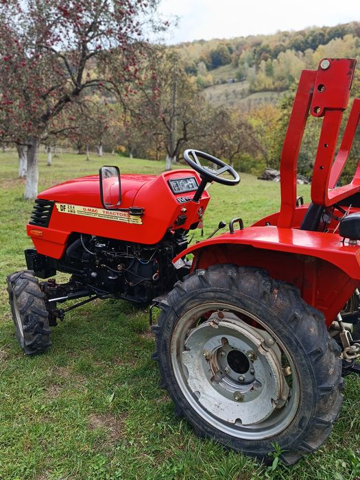 Tractor Dong Feng+plug
