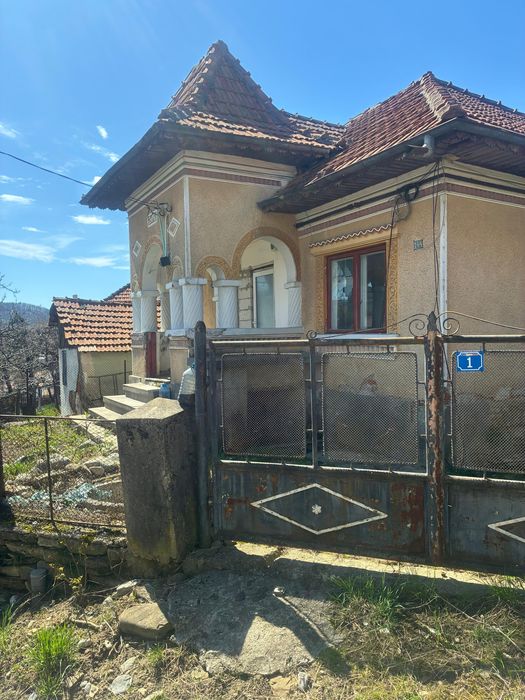 Casă de vânzare – Zona Malu Cu Flori ,Jud Dambovita