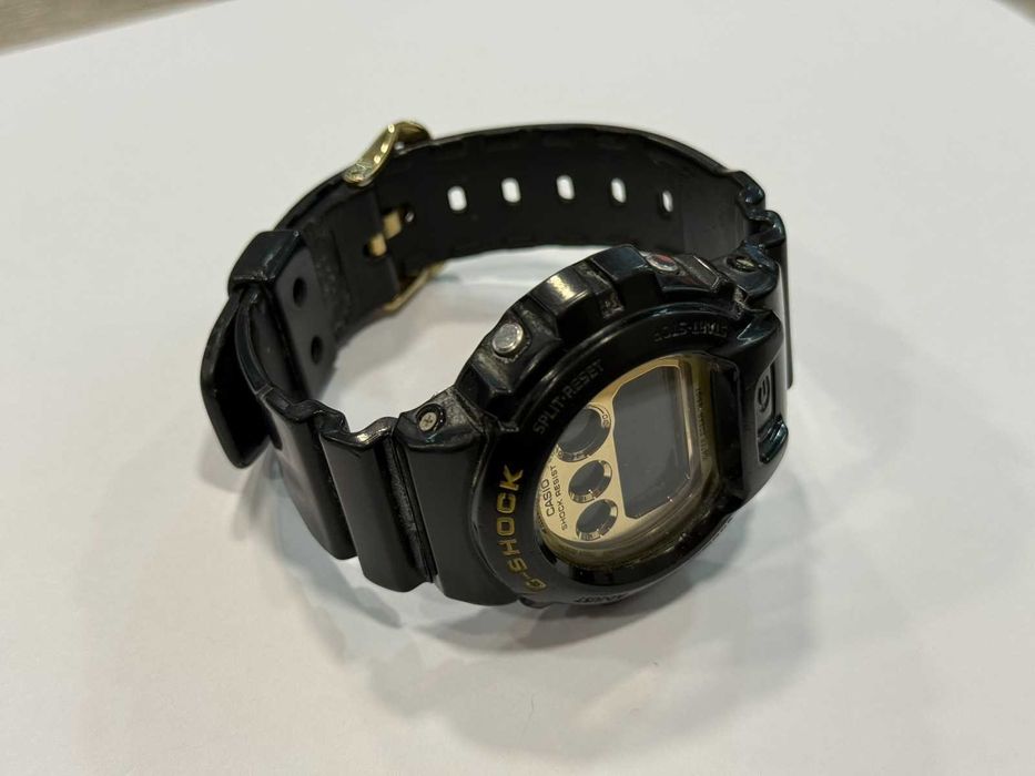 Часовник G-SHOCK DW-6900CB