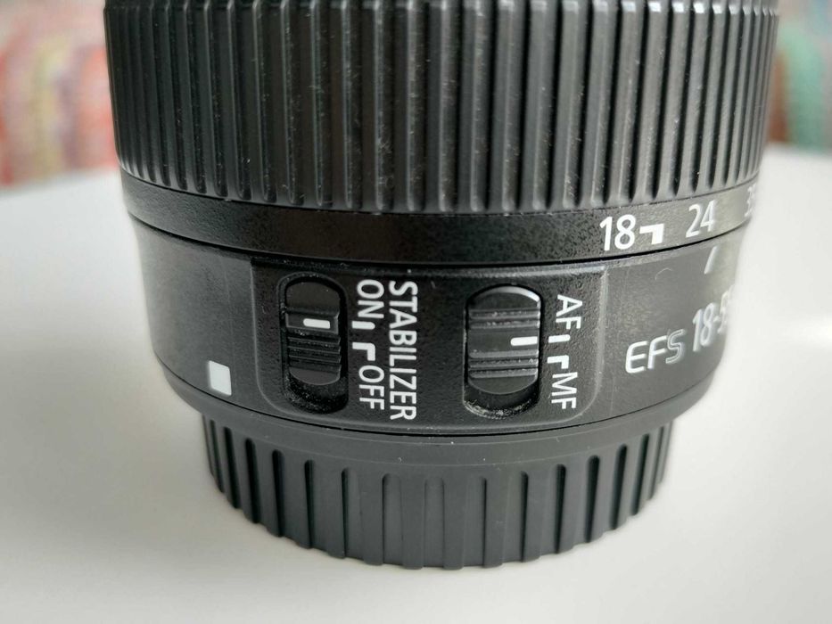 Canon EF-S 18-55mm f/3.5-5.6 IS STM