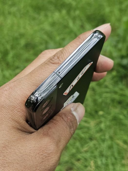 Samsung s22.  5G 256GB