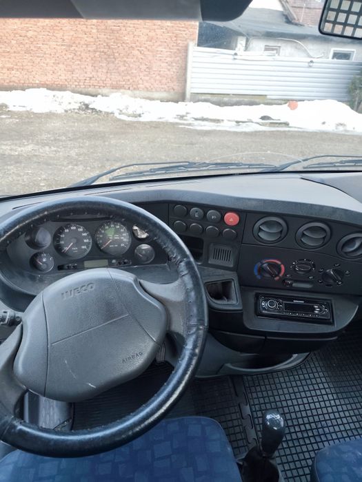 Vând Iveco deily carosat 2005