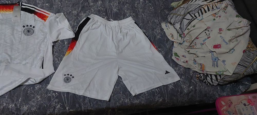 Продам новый мужской спортивный комплект