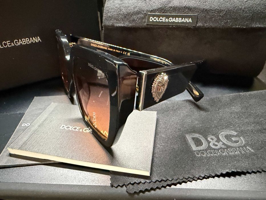 Ochelari Dolce&Gabbana – noi, cu toc si accesorii